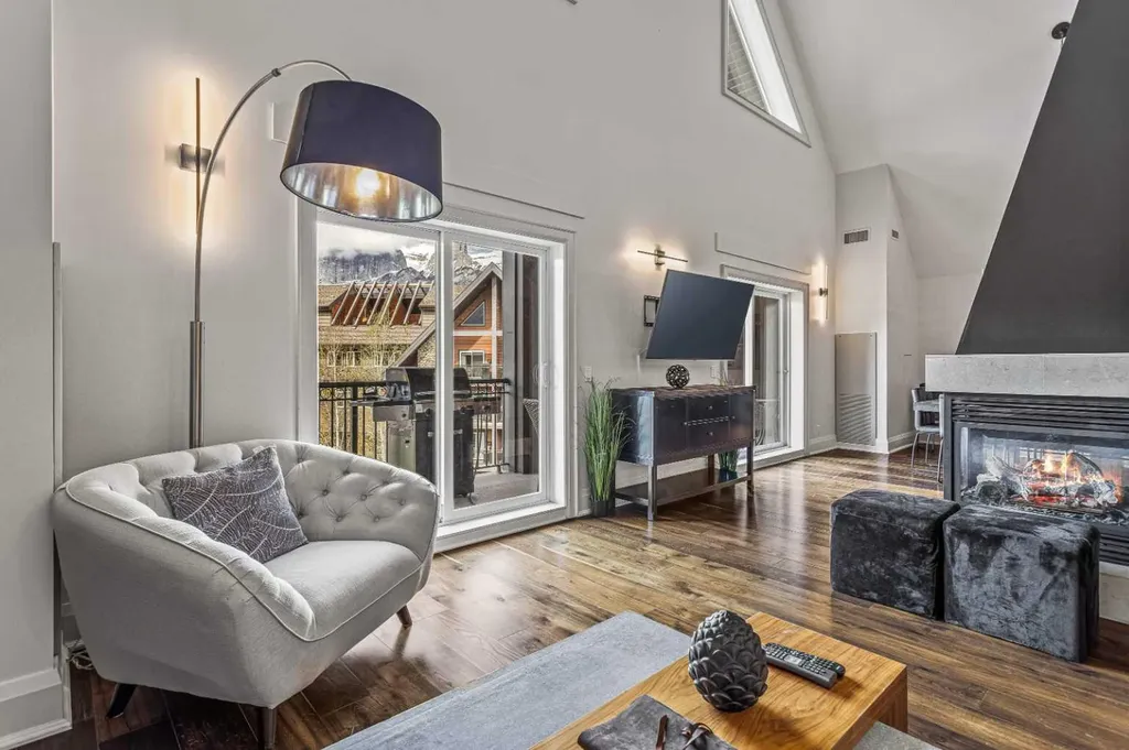 901 Mountain Street Canmore AB T1W 0C9