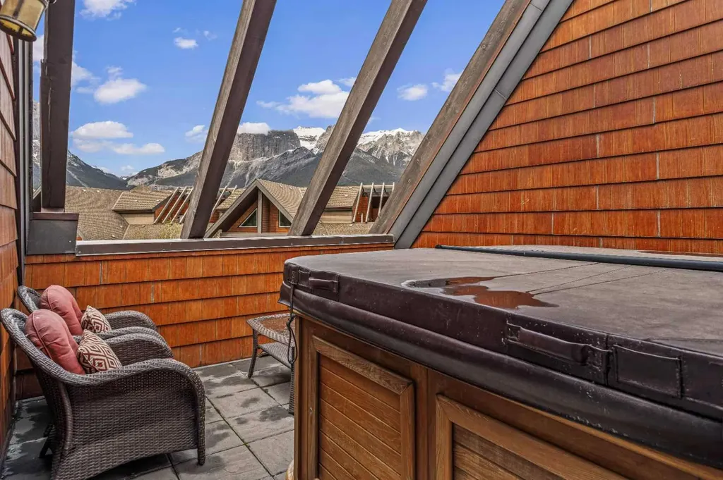 901 Mountain Street Canmore AB T1W 0C9