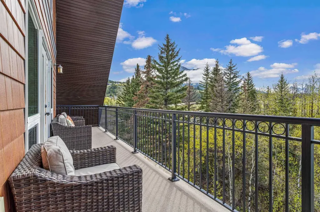 901 Mountain Street Canmore AB T1W 0C9