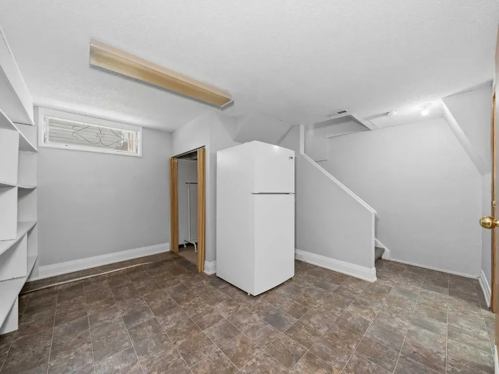 5123 Bulyea Road NW Calgary AB T2L 2H8