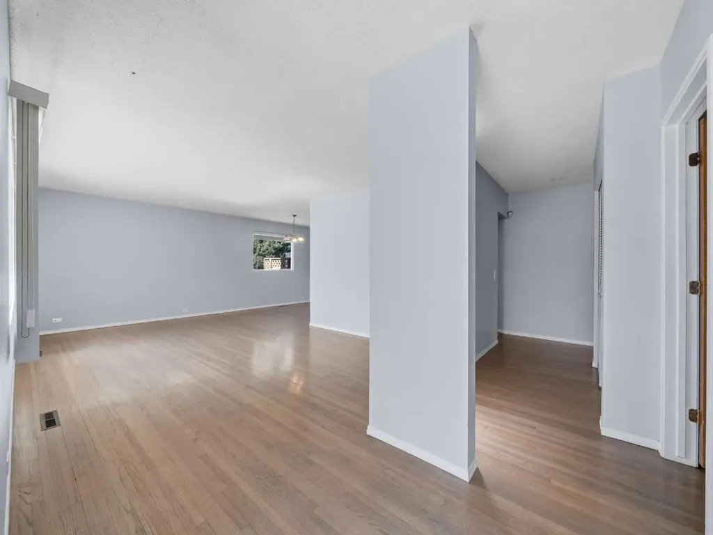 5123 Bulyea Road NW Calgary AB T2L 2H8