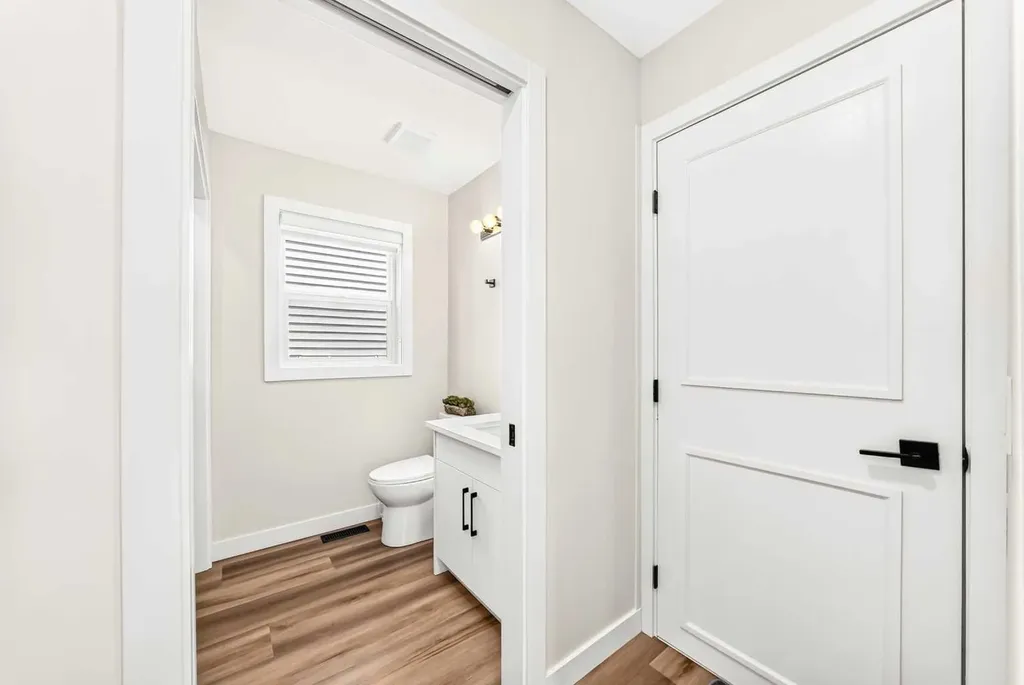 112 Christie Park Manor SW Calgary AB T3H 2E8