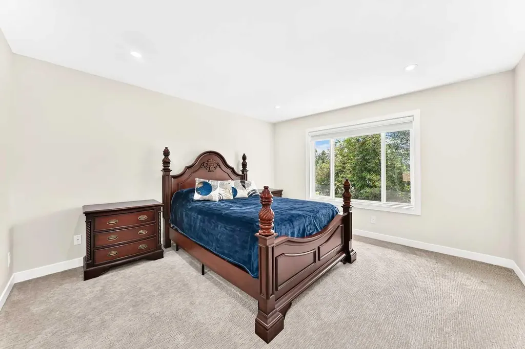 112 Christie Park Manor SW Calgary AB T3H 2E8