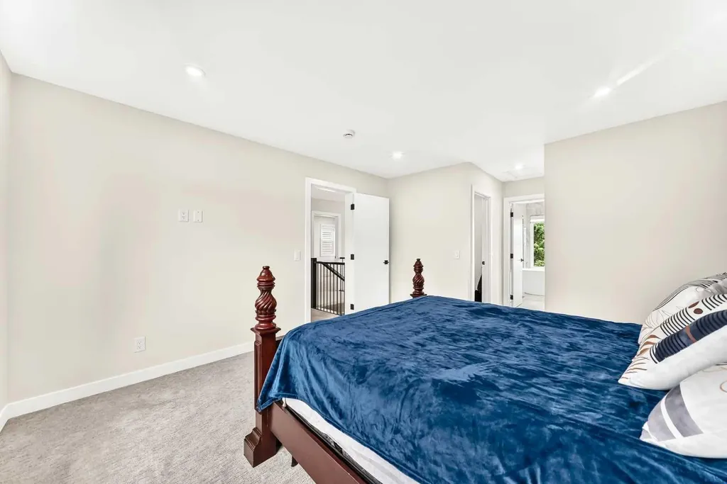 112 Christie Park Manor SW Calgary AB T3H 2E8