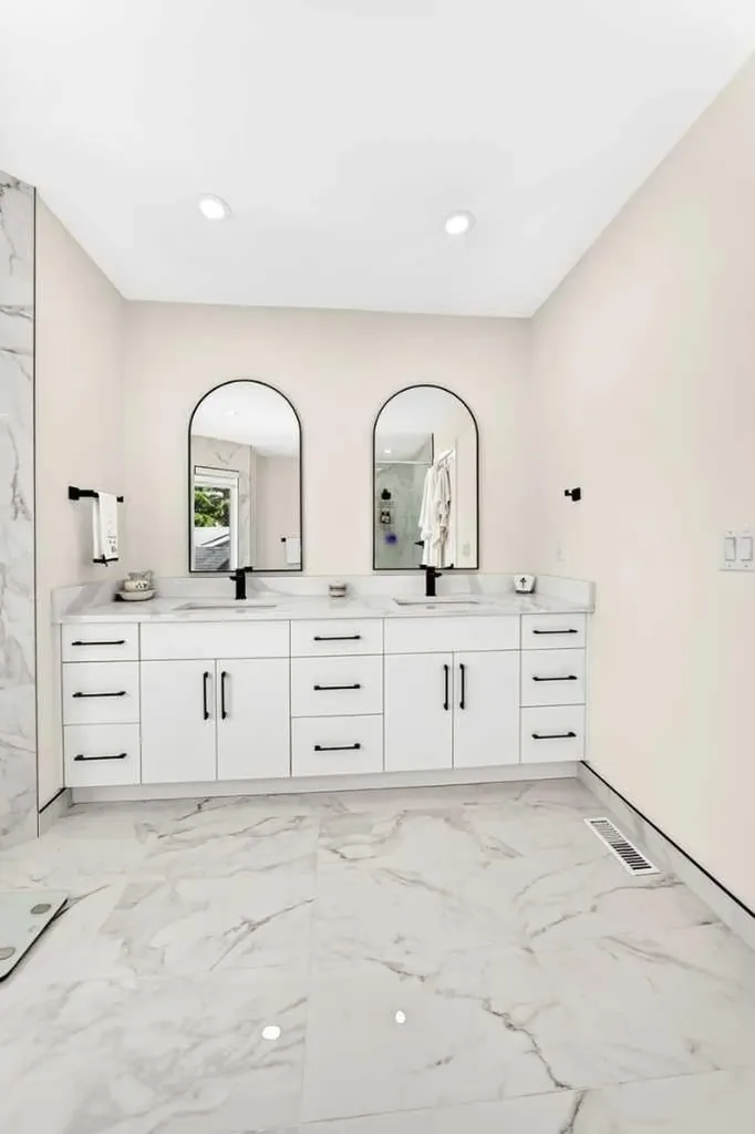 112 Christie Park Manor SW Calgary AB T3H 2E8