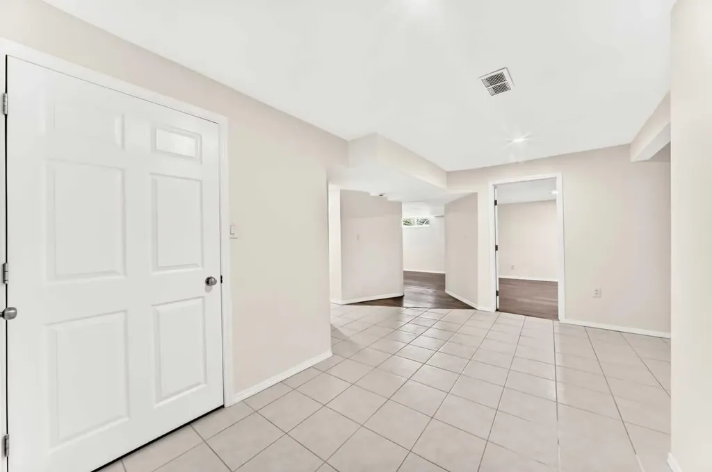 112 Christie Park Manor SW Calgary AB T3H 2E8