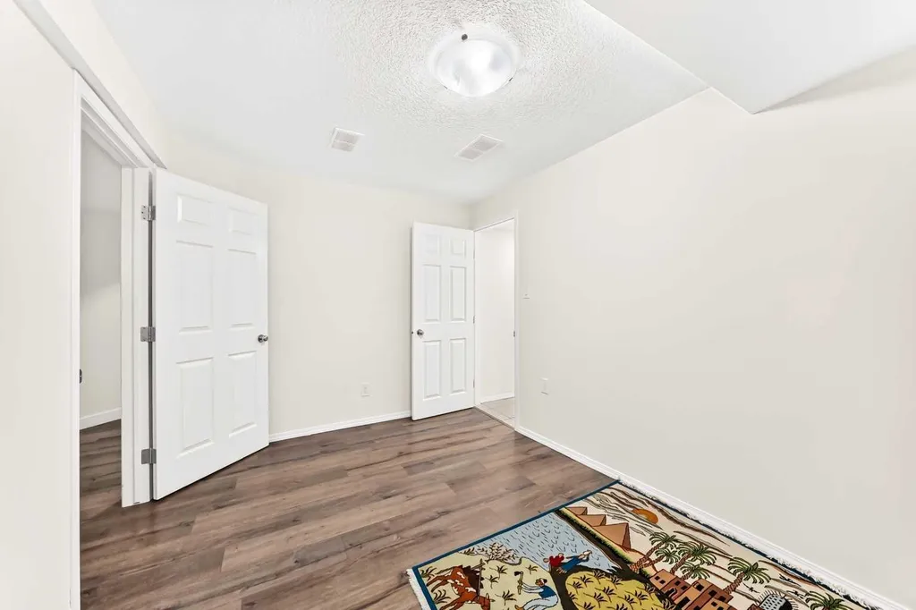 112 Christie Park Manor SW Calgary AB T3H 2E8