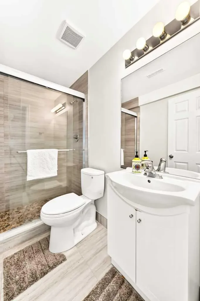 112 Christie Park Manor SW Calgary AB T3H 2E8