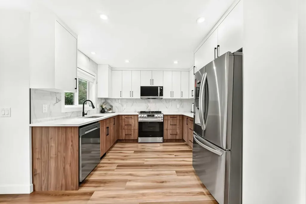 112 Christie Park Manor SW Calgary AB T3H 2E8