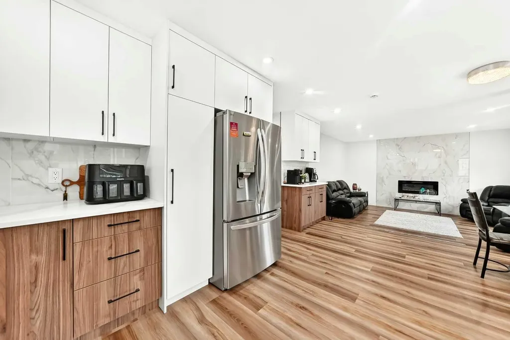112 Christie Park Manor SW Calgary AB T3H 2E8
