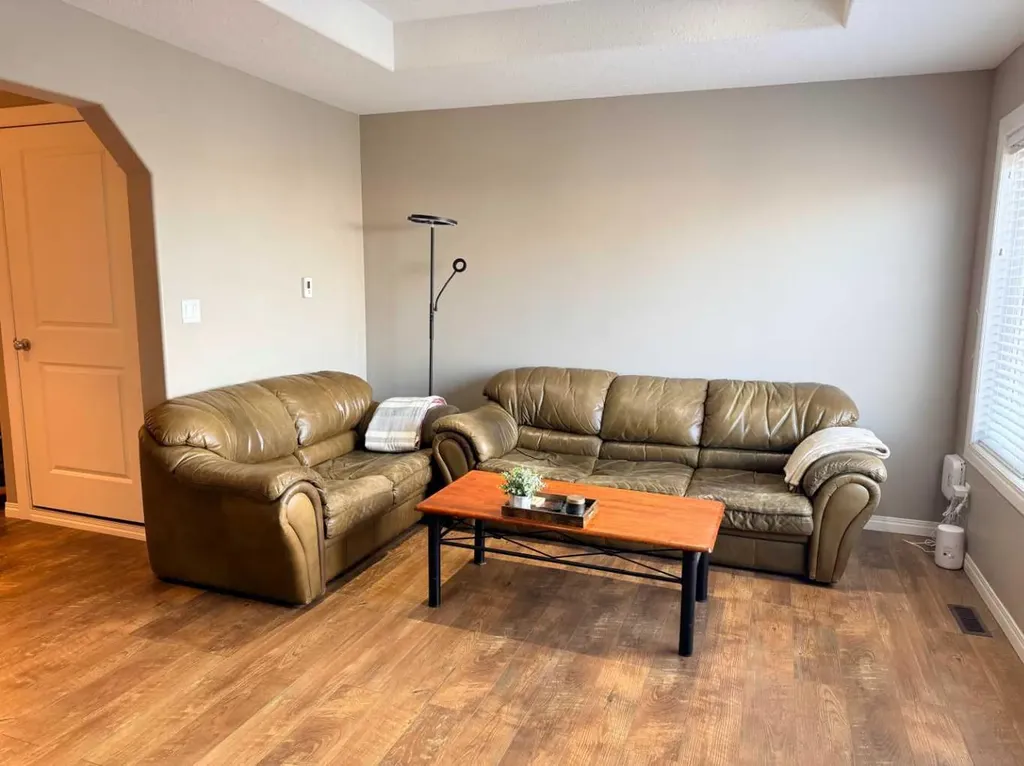 2820 12 Avenue Wainwright AB T9W 0A9