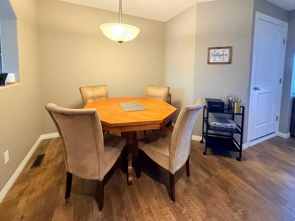 2820 12 Avenue Wainwright AB T9W 0A9