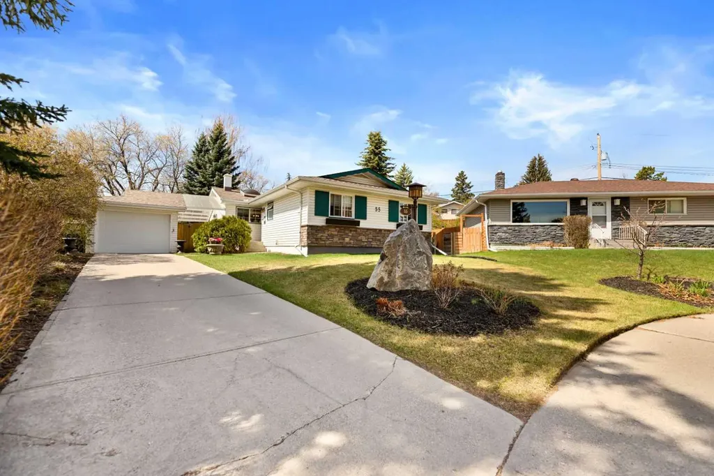 55 Kelvin Place SW Calgary AB T2V 2L2