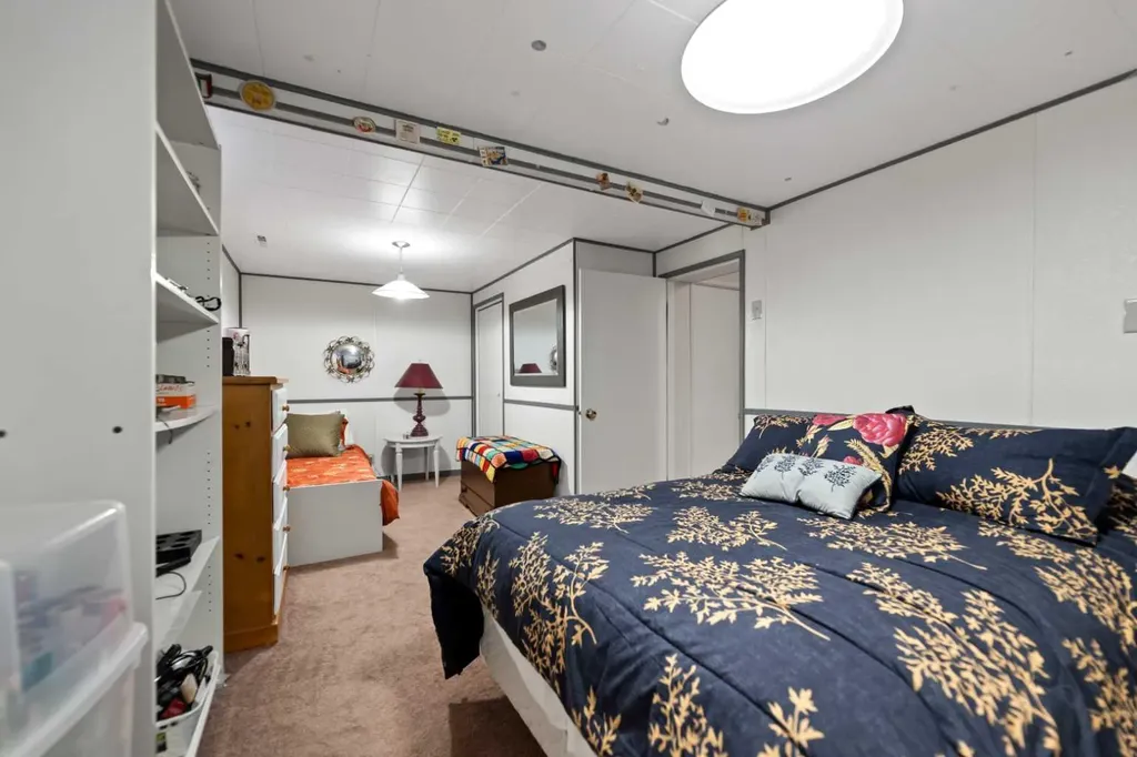 55 Kelvin Place SW Calgary AB T2V 2L2