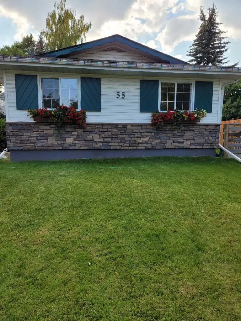 55 Kelvin Place SW Calgary AB T2V 2L2
