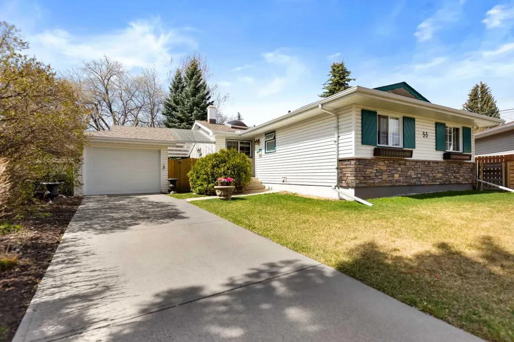 55 Kelvin Place SW Calgary AB T2V 2L2