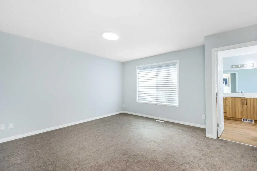 8454 Saddleridge Drive NE Calgary AB T3J5H8