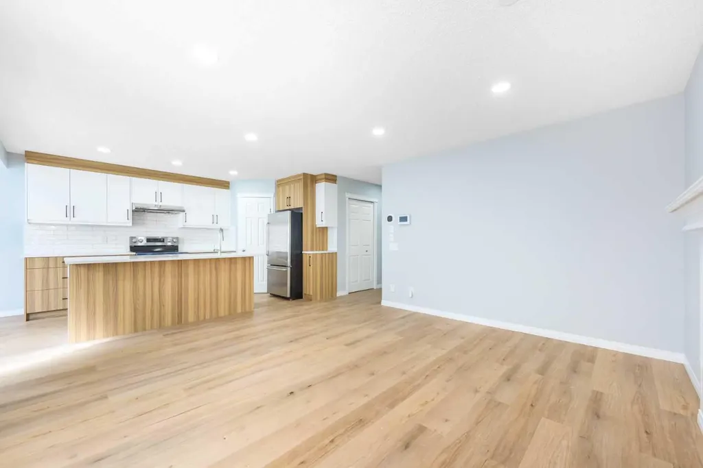 8454 Saddleridge Drive NE Calgary AB T3J5H8