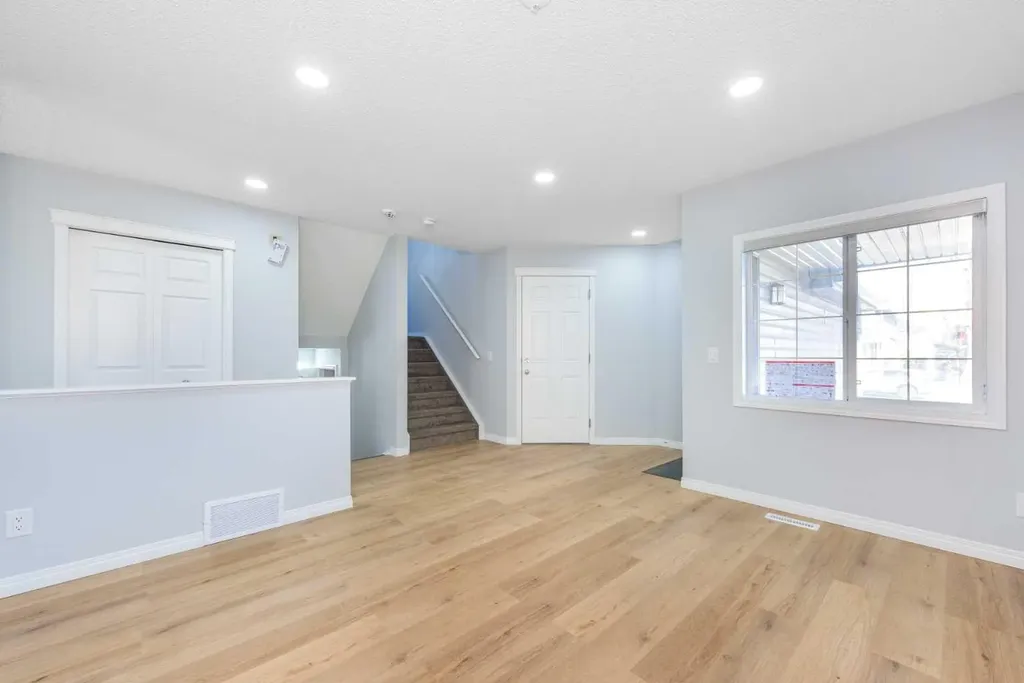 8454 Saddleridge Drive NE Calgary AB T3J5H8