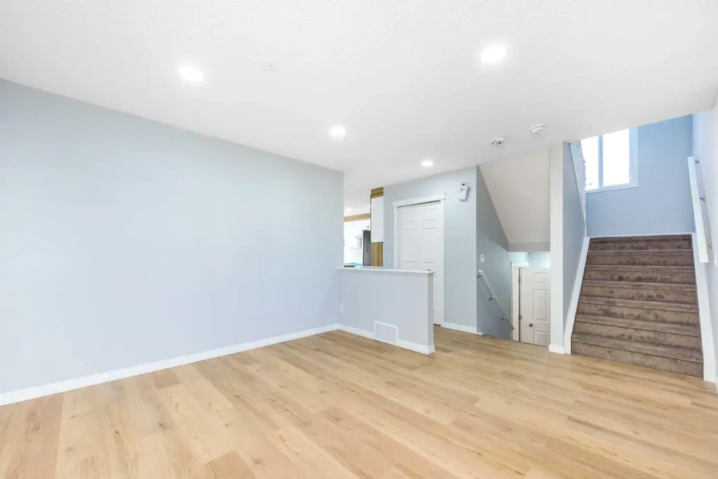 8454 Saddleridge Drive NE Calgary AB T3J5H8