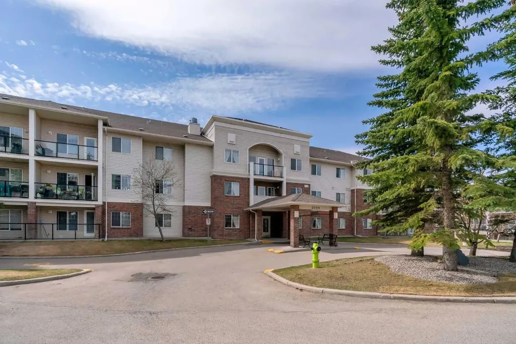 928 Arbour Lake Road NW Calgary AB T3G 5T2
