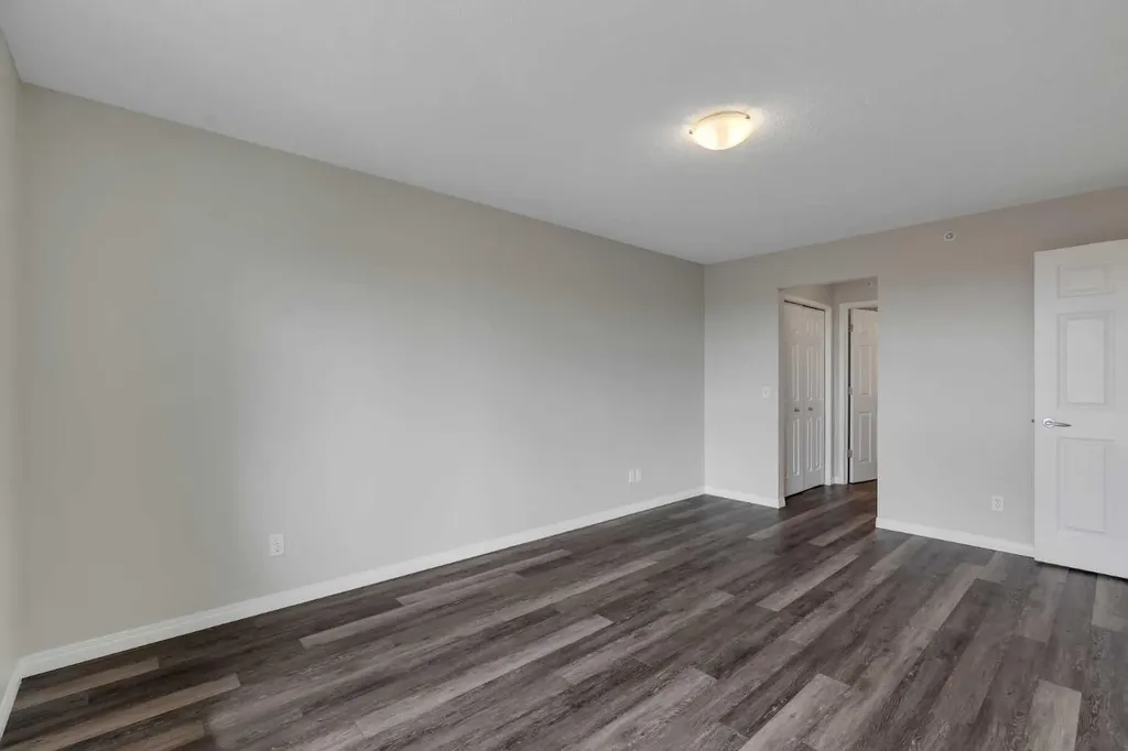 928 Arbour Lake Road NW Calgary AB T3G 5T2