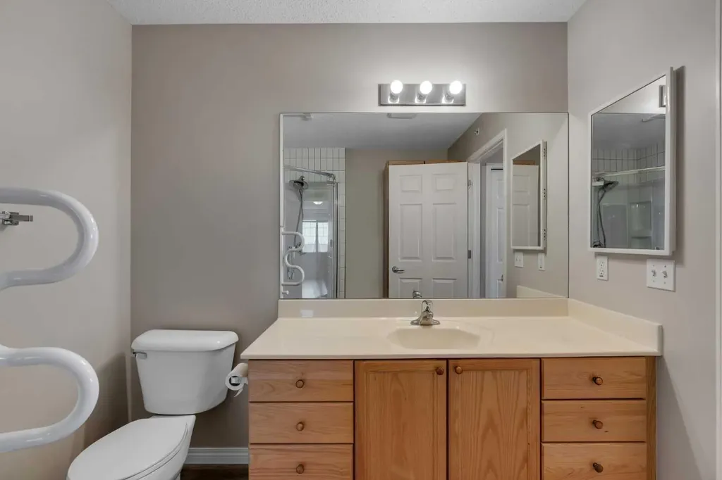 928 Arbour Lake Road NW Calgary AB T3G 5T2