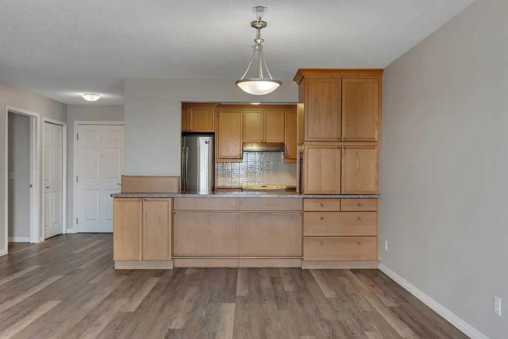 928 Arbour Lake Road NW Calgary AB T3G 5T2