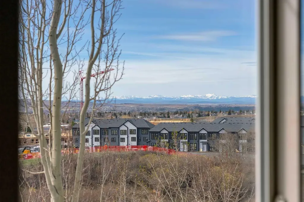 928 Arbour Lake Road NW Calgary AB T3G 5T2