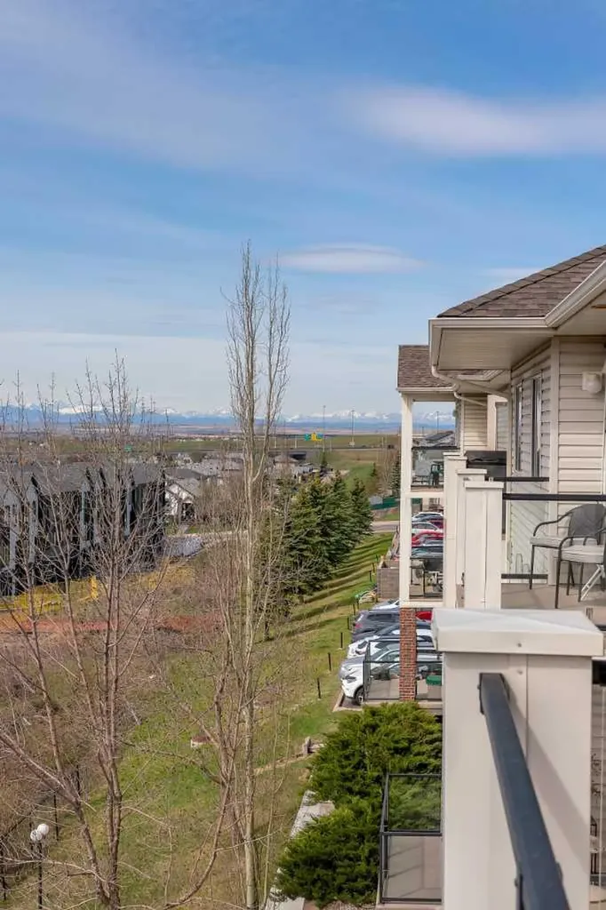 928 Arbour Lake Road NW Calgary AB T3G 5T2