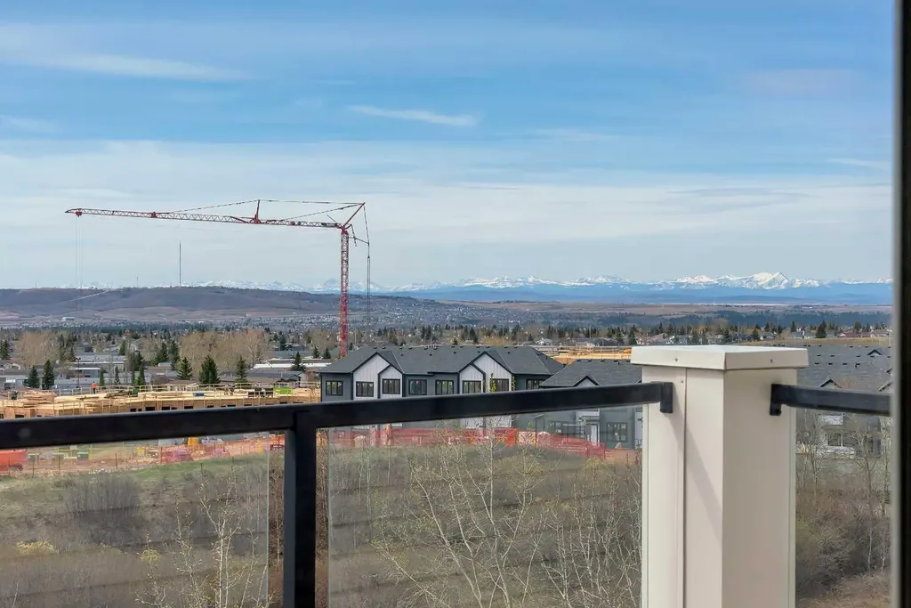 928 Arbour Lake Road NW Calgary AB T3G 5T2