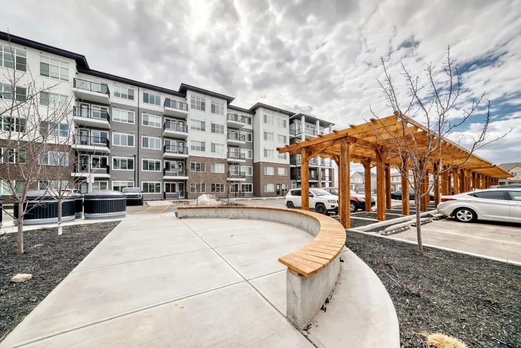 44 Skyview Parkway Calgary AB T3N2R8