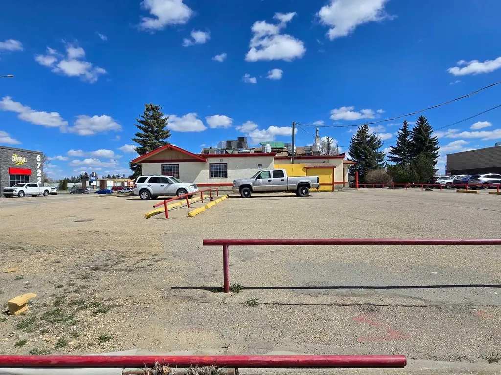 6712 50 Avenue Red Deer AB T2N4E1