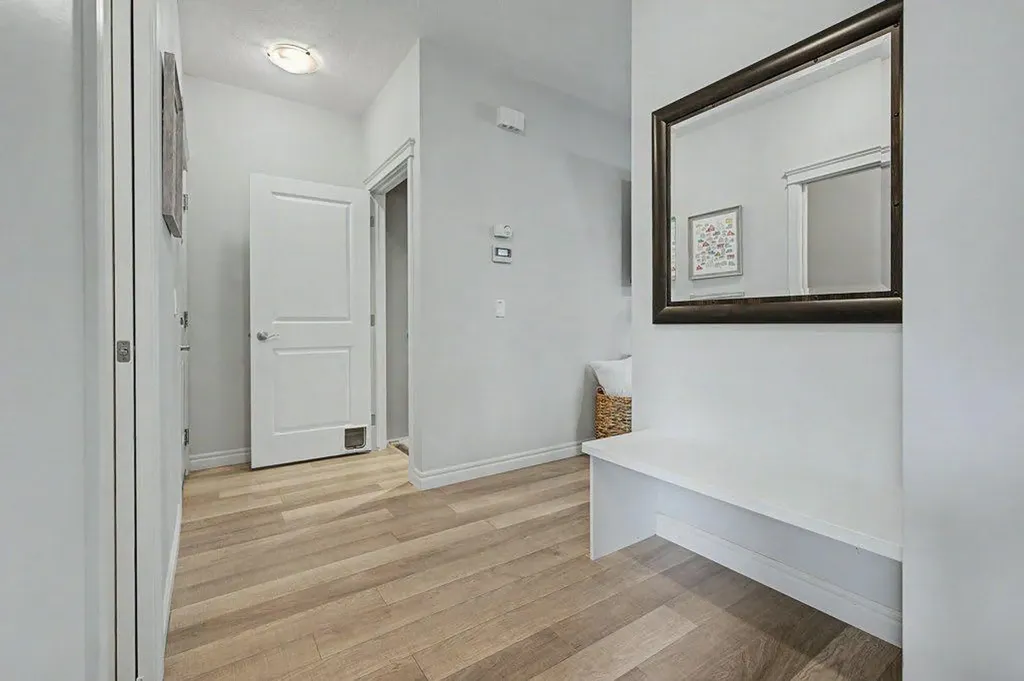 194 Legacy Mews SE Calgary AB T2X 0Y5