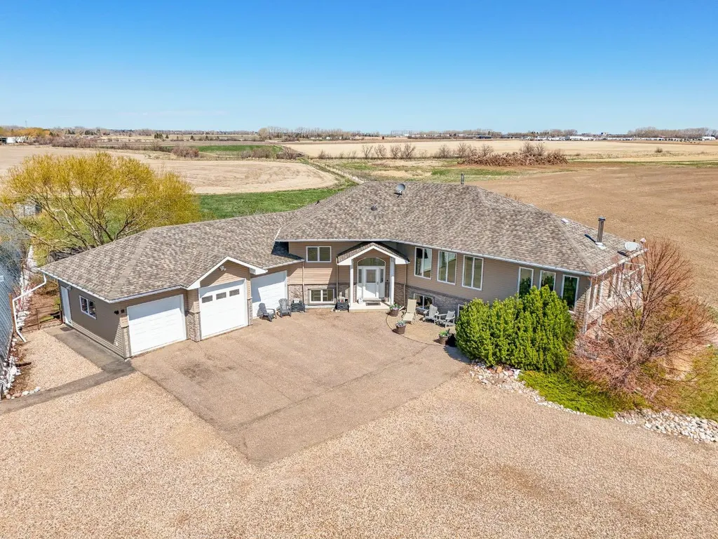 5518 Township Road 120 Rural Cypress County AB T1B 0L1