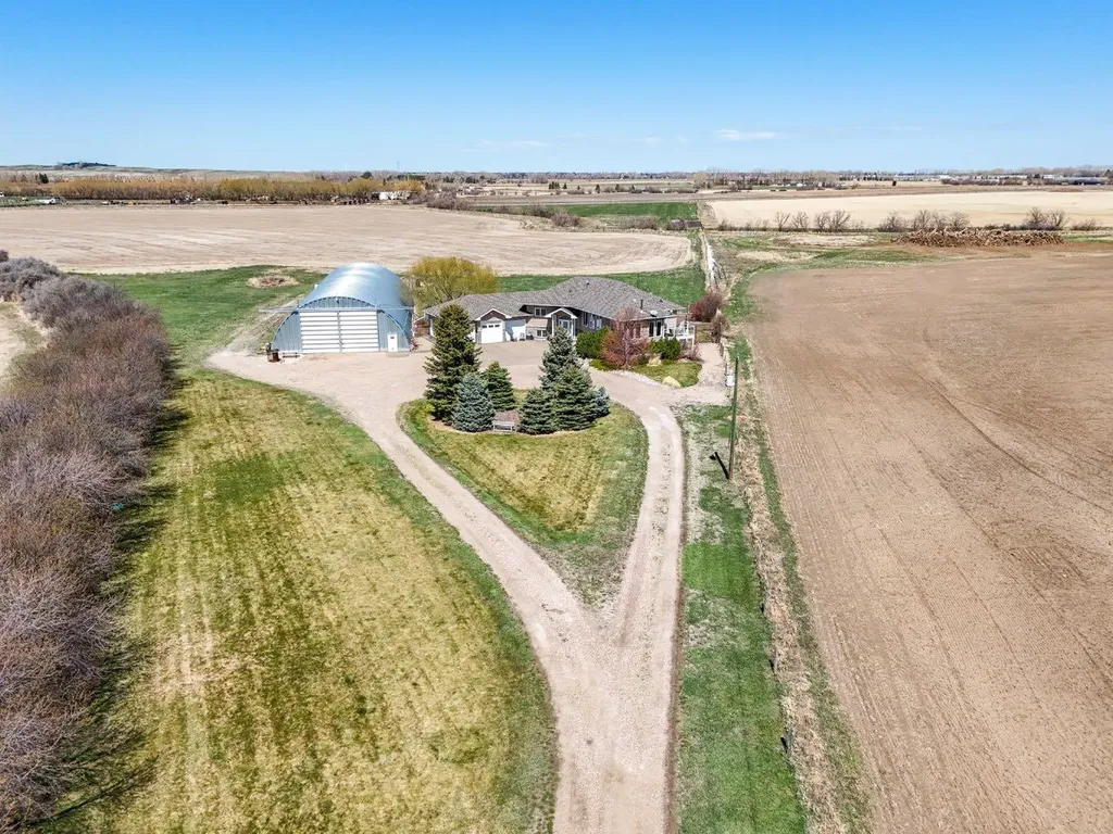 5518 Township Road 120 Rural Cypress County AB T1B 0L1