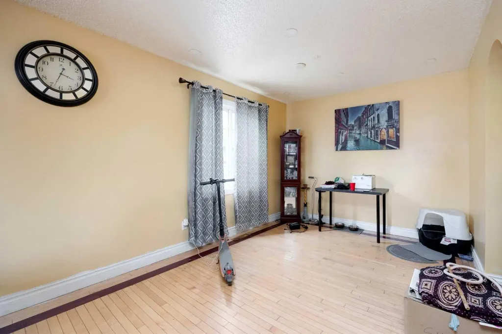 112 Hill Drive Fort Mcmurray AB T9H 2B5