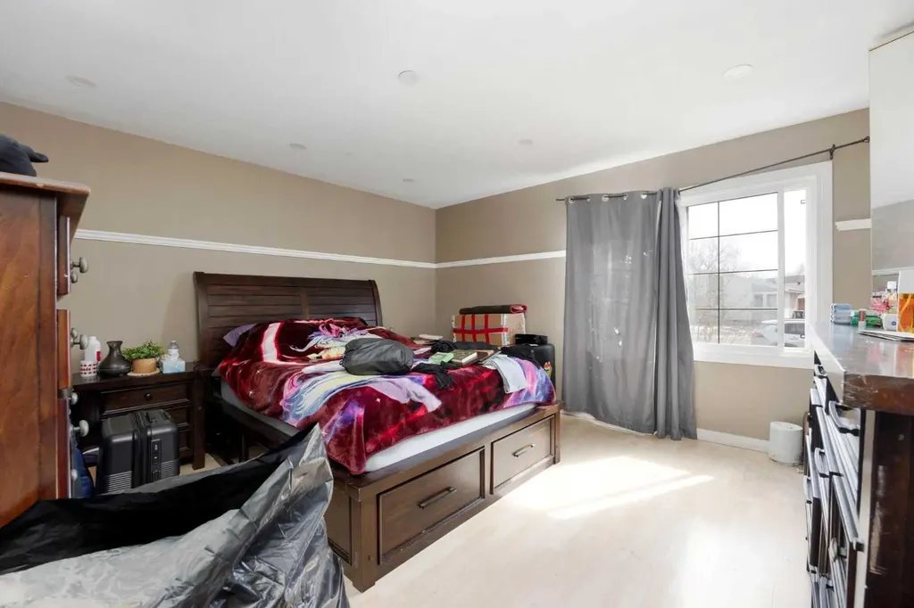 112 Hill Drive Fort Mcmurray AB T9H 2B5