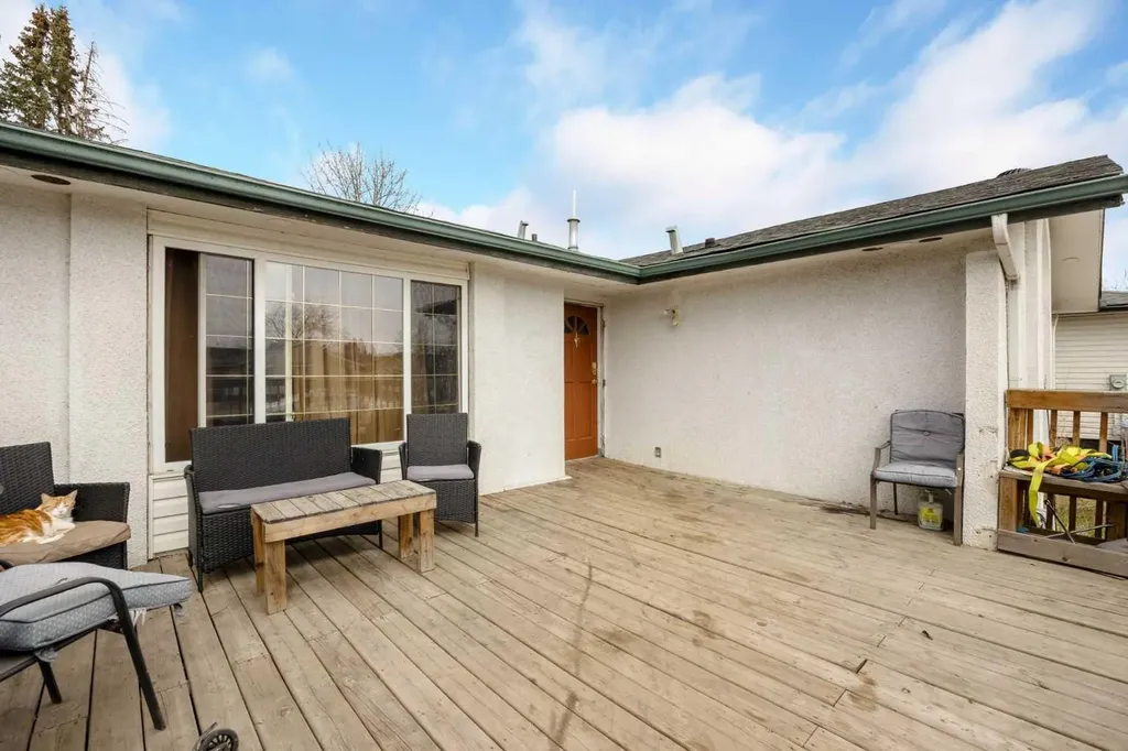 112 Hill Drive Fort Mcmurray AB T9H 2B5