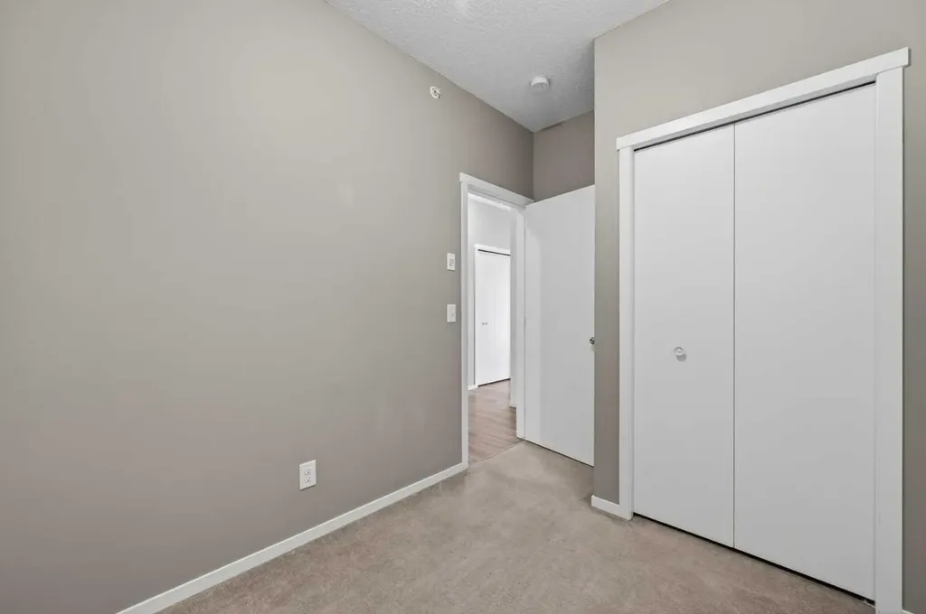4641 128 Avenue NE Calgary AB T3N 1T4