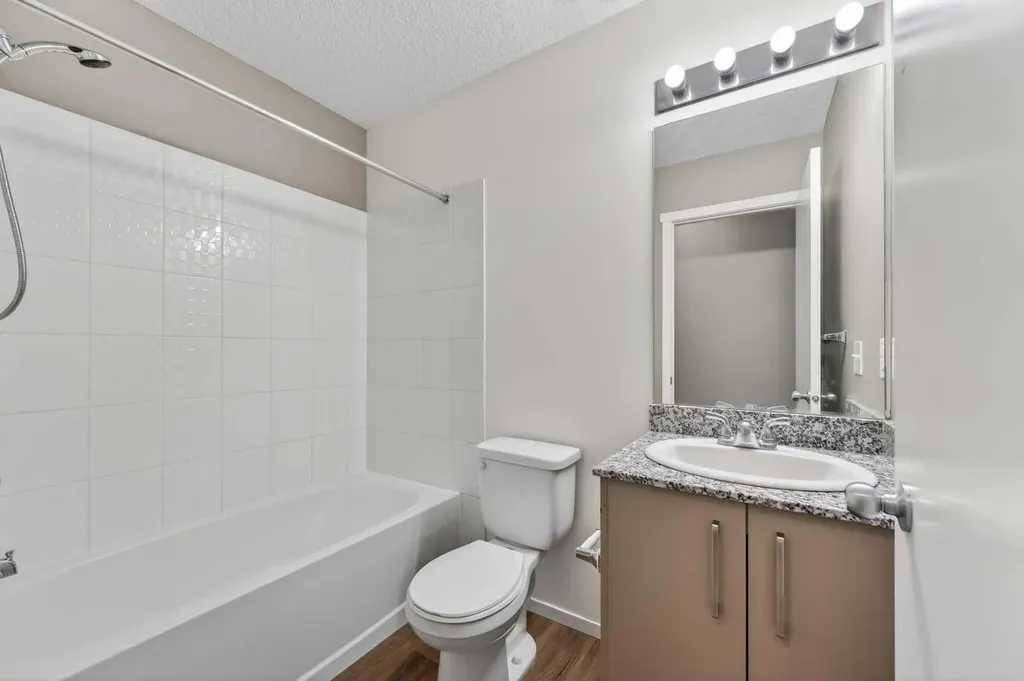 4641 128 Avenue NE Calgary AB T3N 1T4