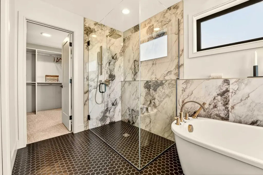 51 Miners Road W Lethbridge AB T1J 5W6