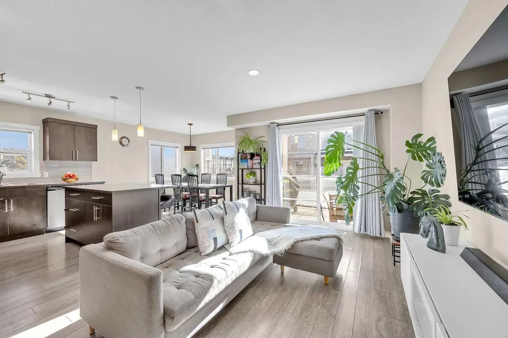 405 Redstone View NE Calgary AB t3n0m9