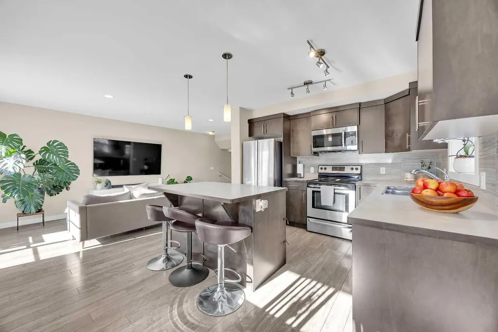 405 Redstone View NE Calgary AB t3n0m9