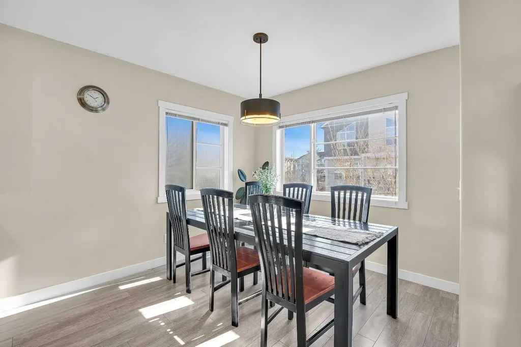 405 Redstone View NE Calgary AB t3n0m9