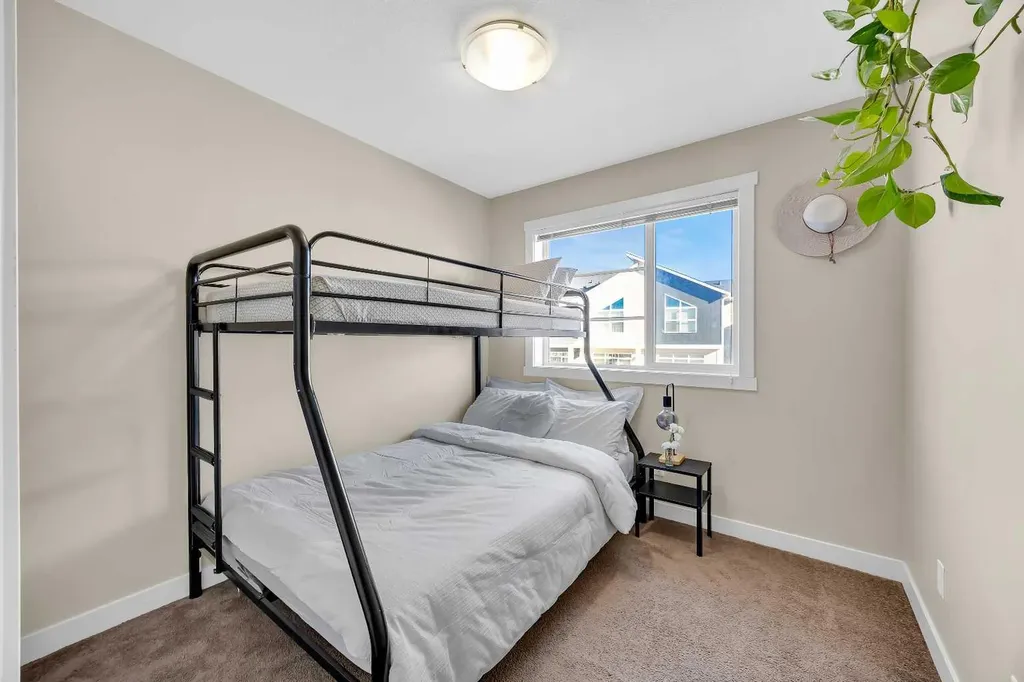 405 Redstone View NE Calgary AB t3n0m9