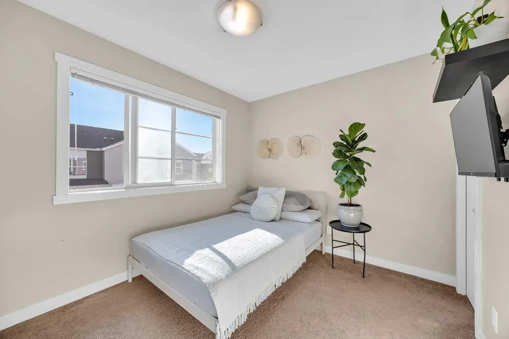 405 Redstone View NE Calgary AB t3n0m9
