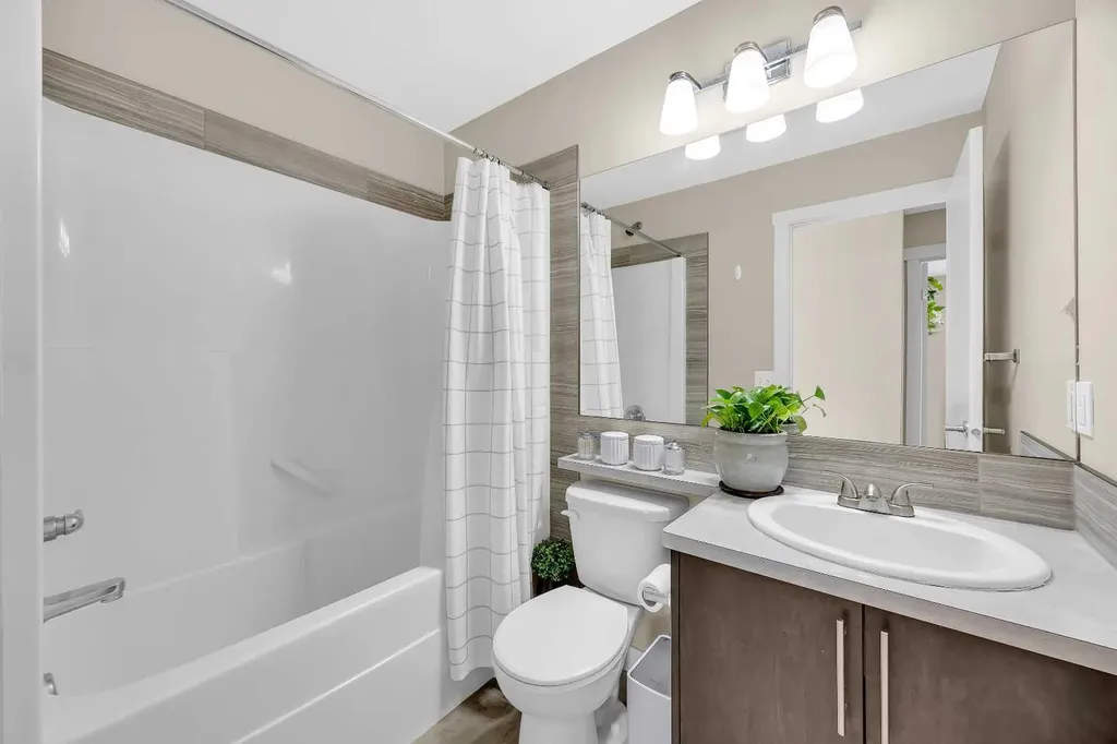 405 Redstone View NE Calgary AB t3n0m9