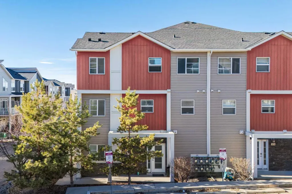 405 Redstone View NE Calgary AB t3n0m9
