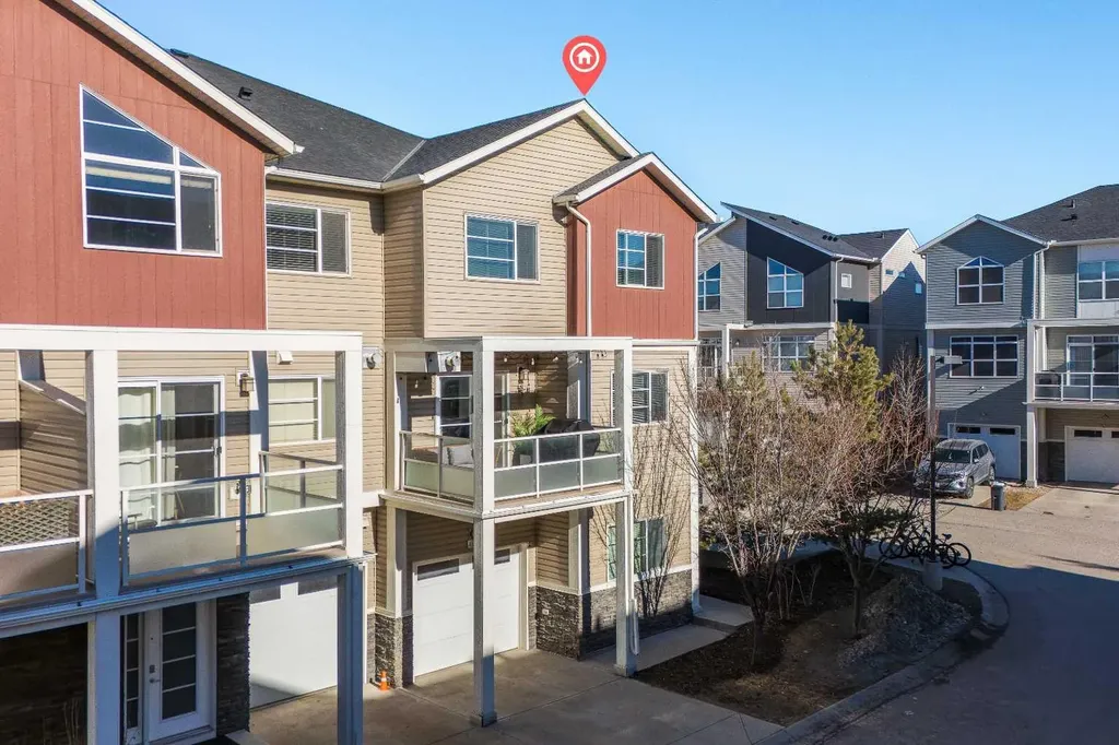 405 Redstone View NE Calgary AB t3n0m9